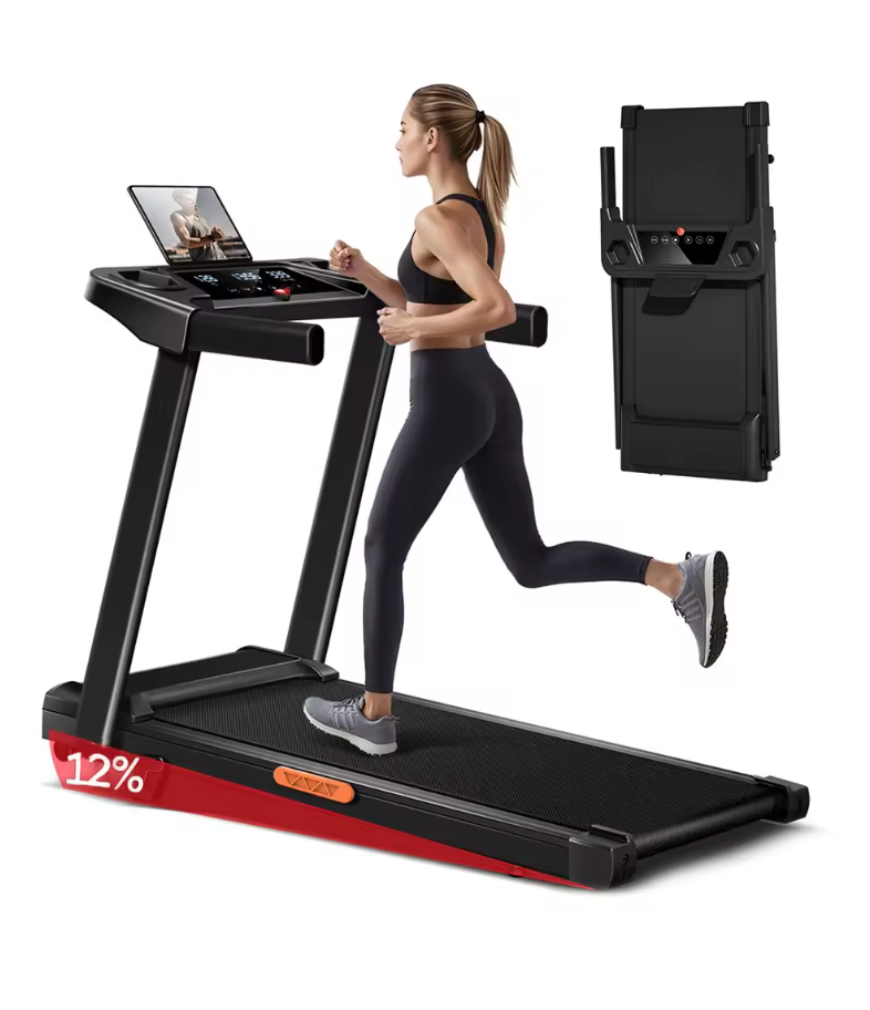 Tapis de course pliable RunVia T05 avec inclinaison 12% et support tablette, montrant l'utilisation en jogging d une femme entrain de courir et le rangement vertical compact
